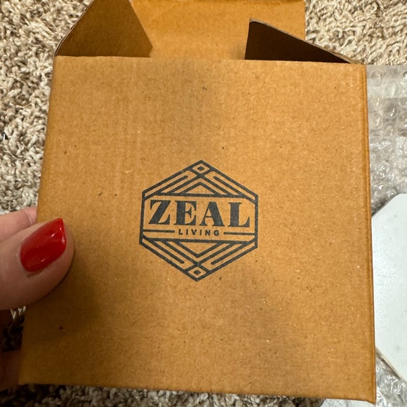 ZEAL WHITE MARBLE COASTERS - Picture 3 of 4
